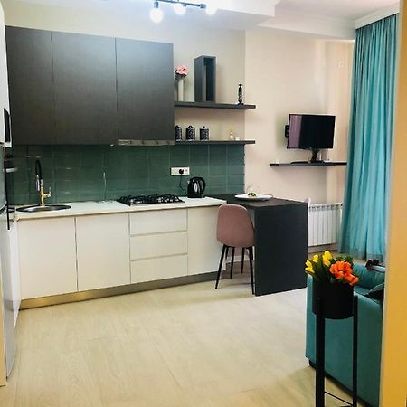 Wellconect Apartment Kutaisi Luaran gambar