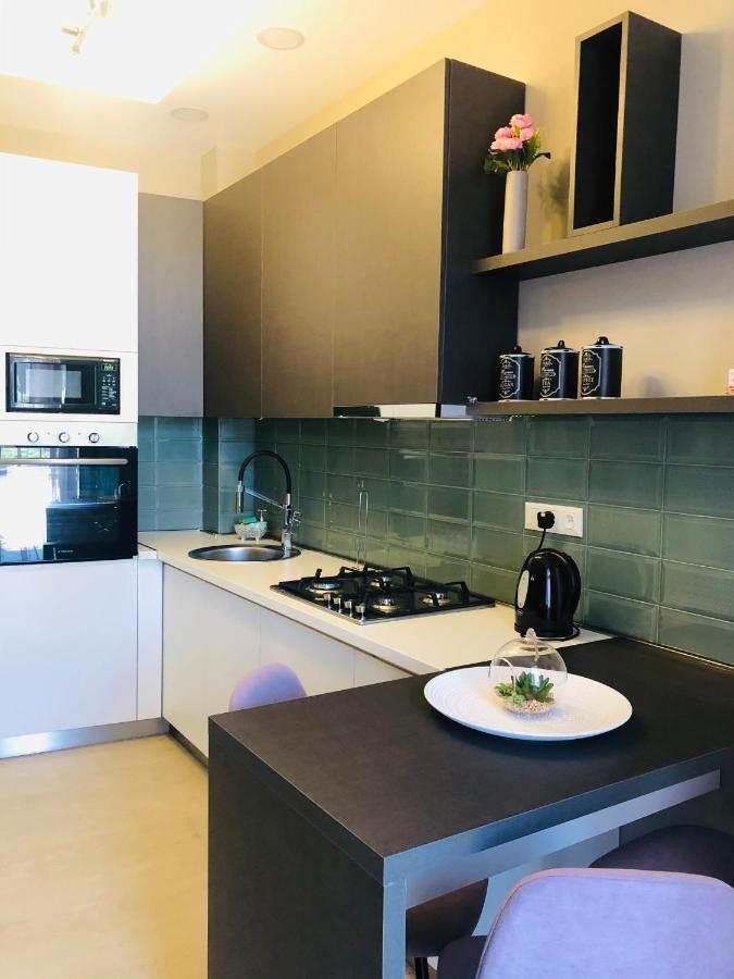 Wellconect Apartment Kutaisi Luaran gambar