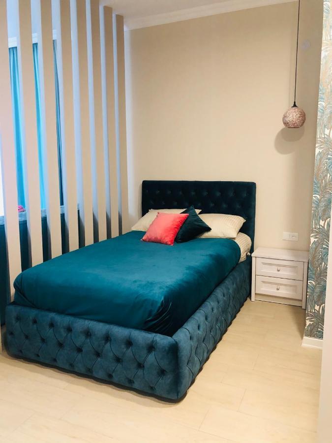 Wellconect Apartment Kutaisi Luaran gambar