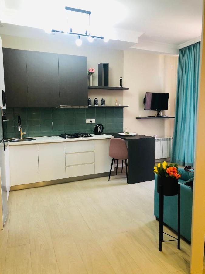 Wellconect Apartment Kutaisi Luaran gambar
