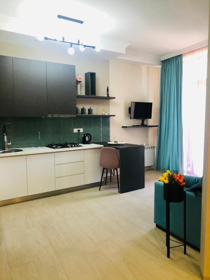 Wellconect Apartment Kutaisi Luaran gambar