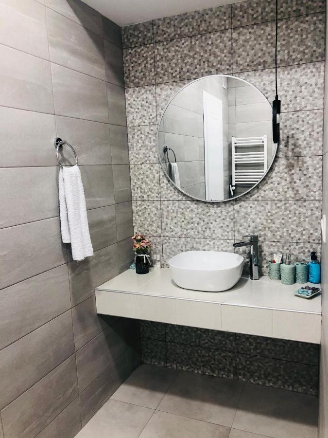 Wellconect Apartment Kutaisi Luaran gambar