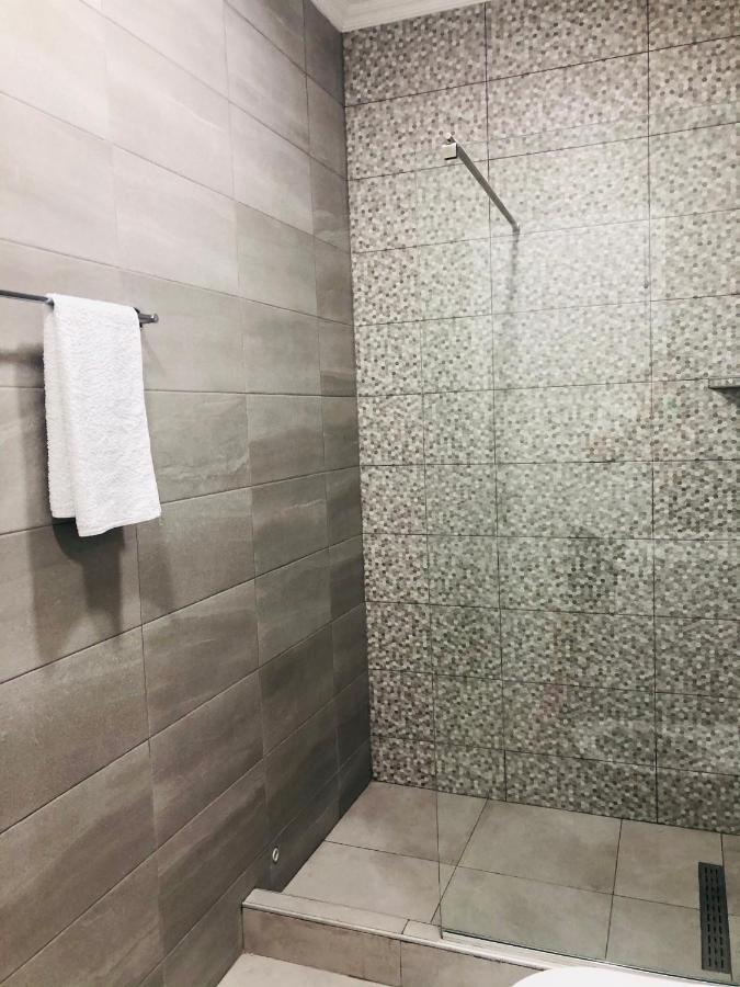 Wellconect Apartment Kutaisi Luaran gambar